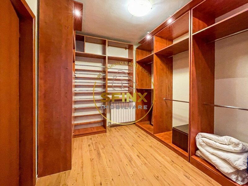 Domesti Putul Olteni vila cu piscina teren 828 mp
